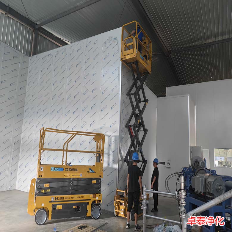 今日卓泰凈化工程公司分享：河北凈化車間裝修施工現(xiàn)場(chǎng)圖